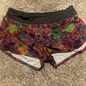Lululemon Soeed Up Shorts size 14